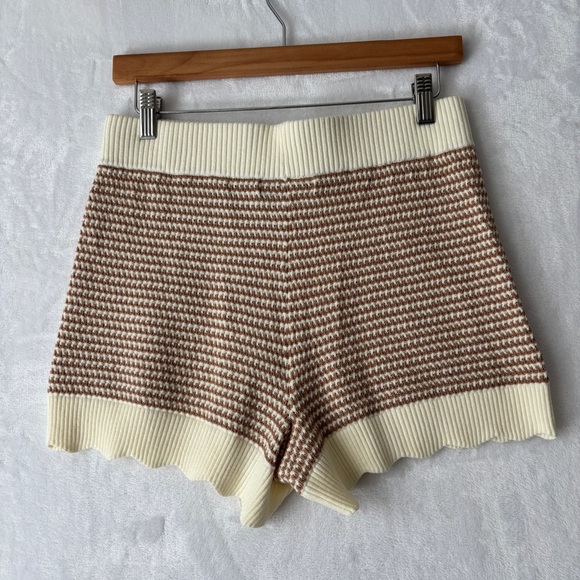 Rachel Parcell womens cream tan knit striped Scallop Pull On Short size medium - Picture 6 of 9